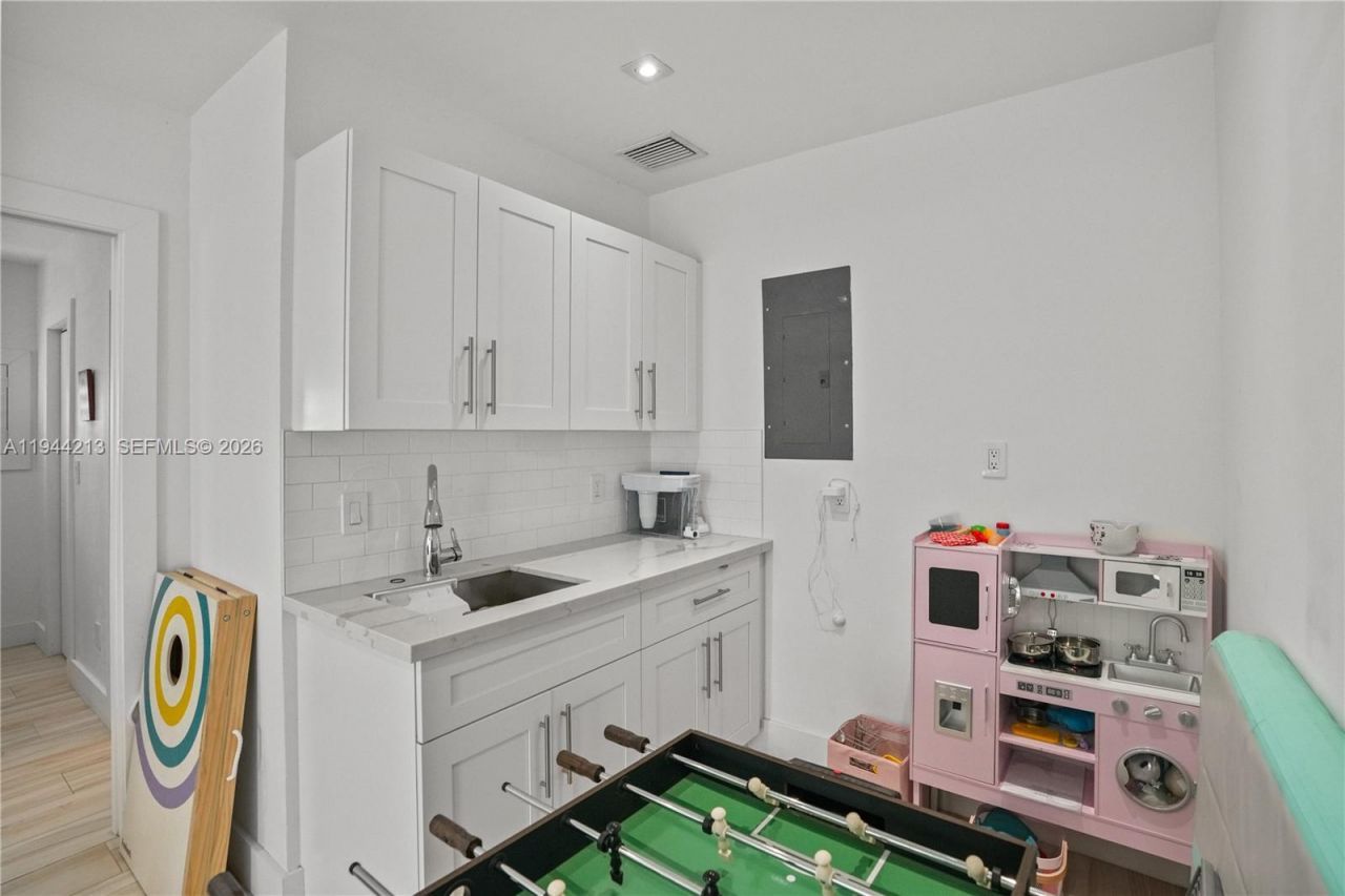 7145 SW 92nd Ct, Miami, FL 33173 Photo