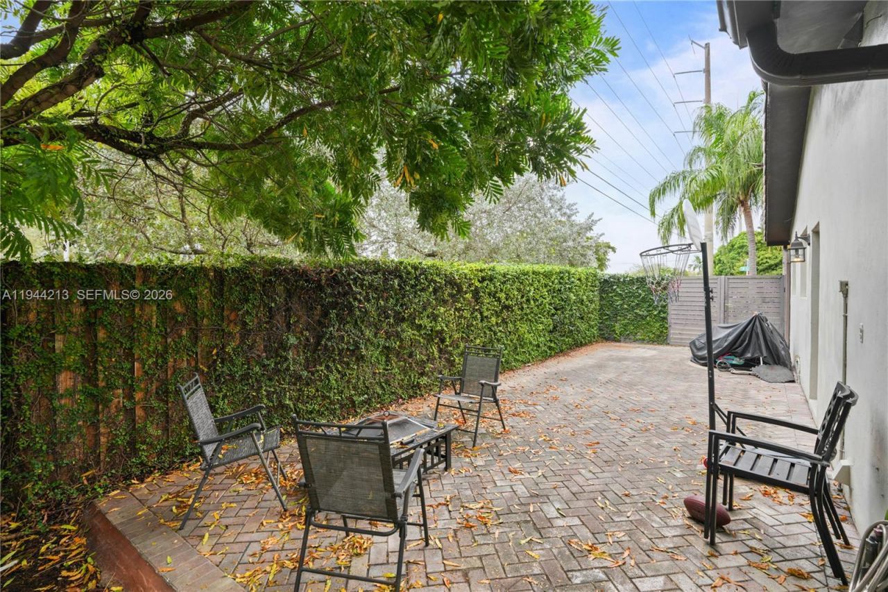 7145 SW 92nd Ct, Miami, FL 33173 Photo