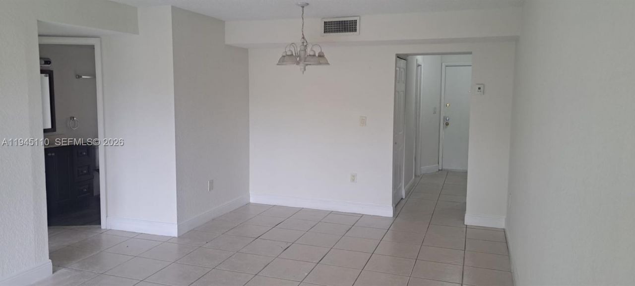 4255 N University Dr, Unit 315, Sunrise, FL 33351 Photo