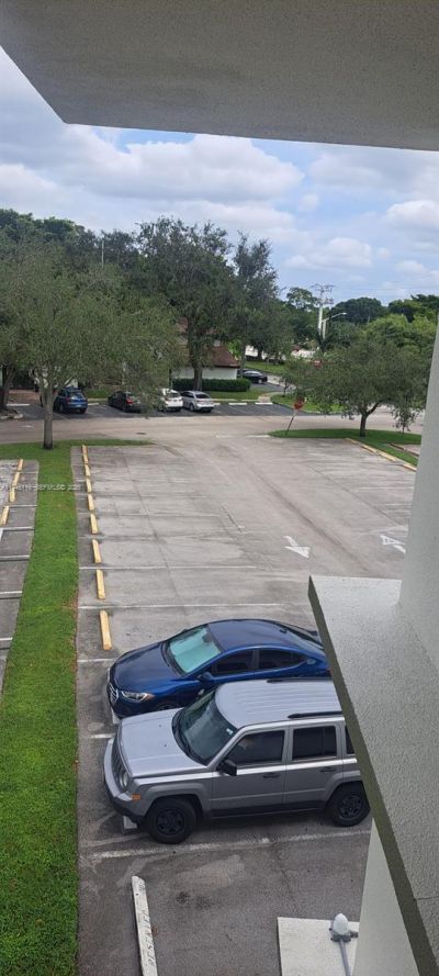 4255 N University Dr, Unit 315, Sunrise, FL 33351 Photo