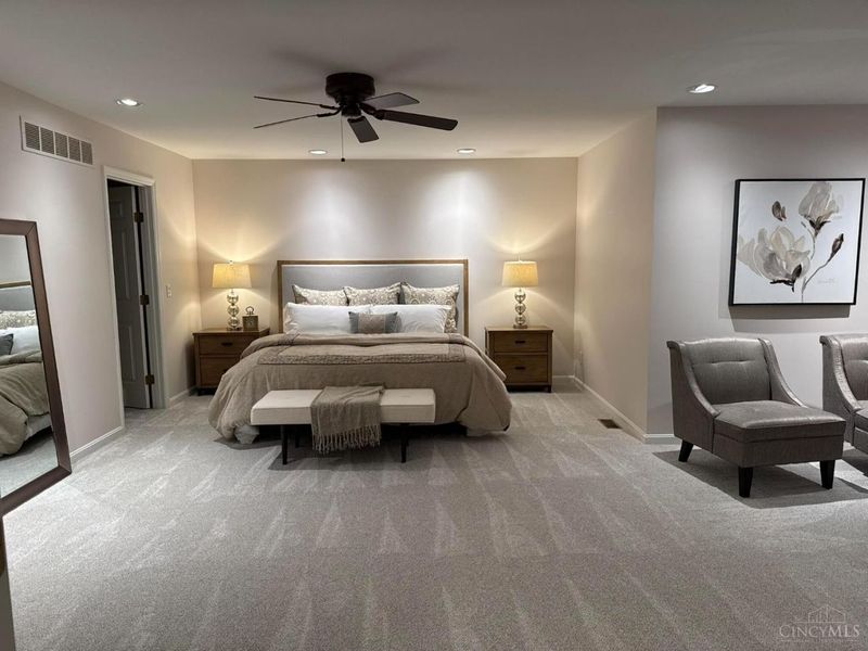 5047 Village Drive, Newtown, OH 45244 Photo 14