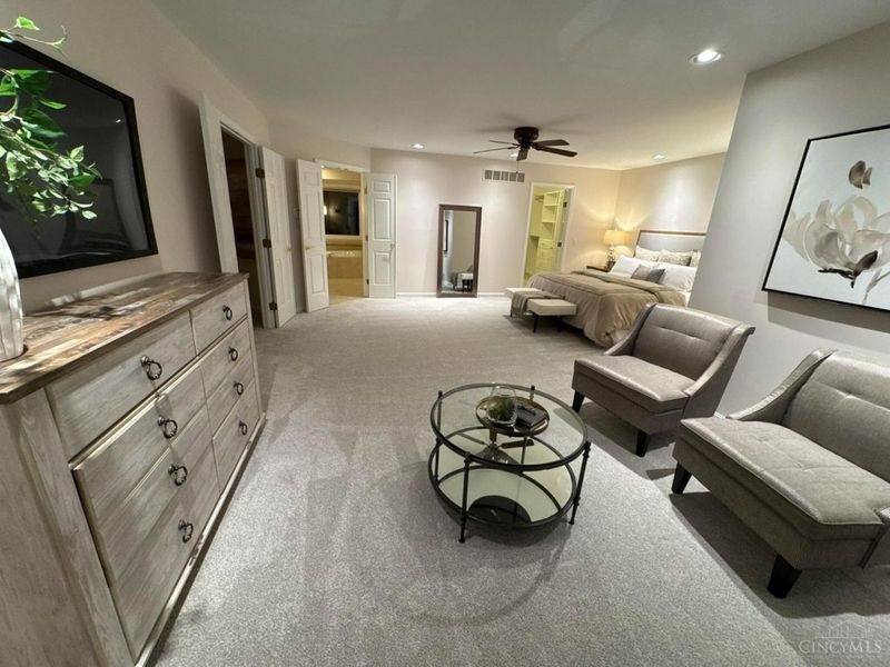 5047 Village Drive, Newtown, OH 45244 Photo 15