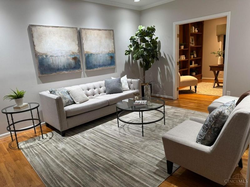 5047 Village Drive, Newtown, OH 45244 Photo 2