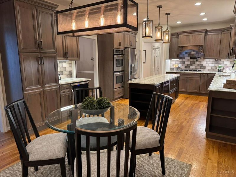 5047 Village Drive, Newtown, OH 45244 Photo 5