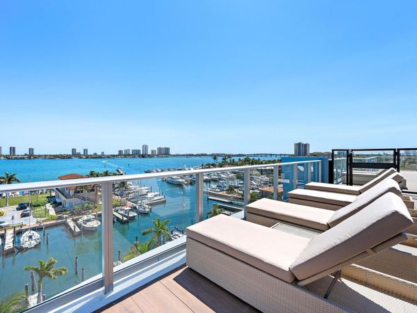 220 Lake Shore Drive, Unit 1008, Lake Park, FL 33403