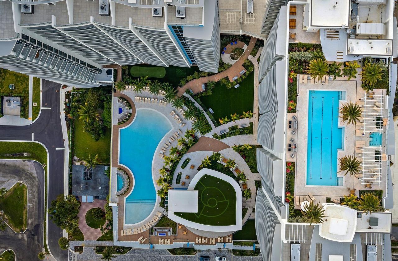 220 Lake Shore Drive, Unit 1008, Lake Park, FL 33403 Photo