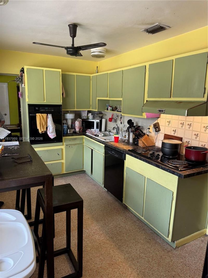 9755 SW 165th Ter , Miami, FL 33157 Photo