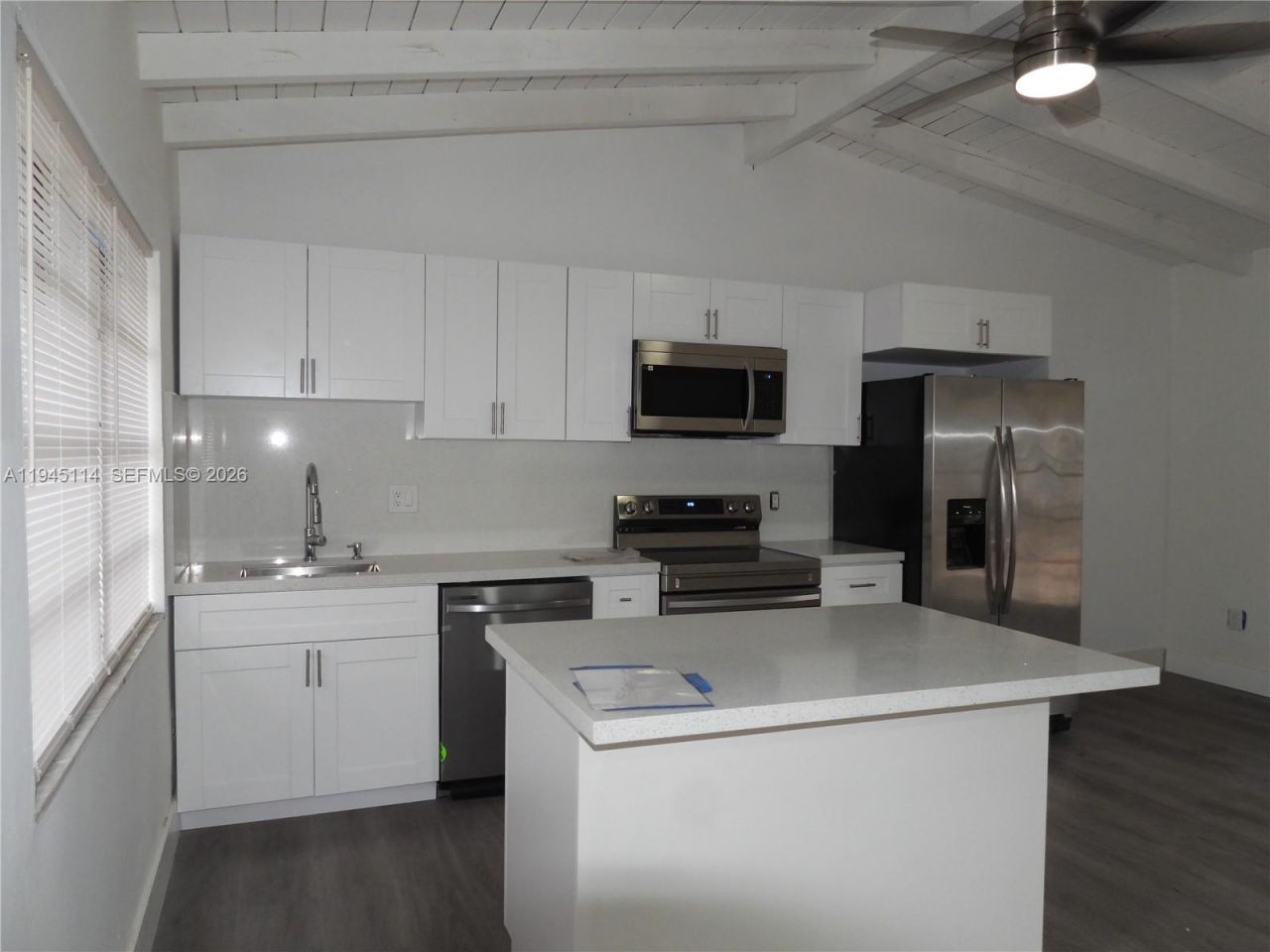 1572 NE 149th St, Miami, FL 33161 Photo