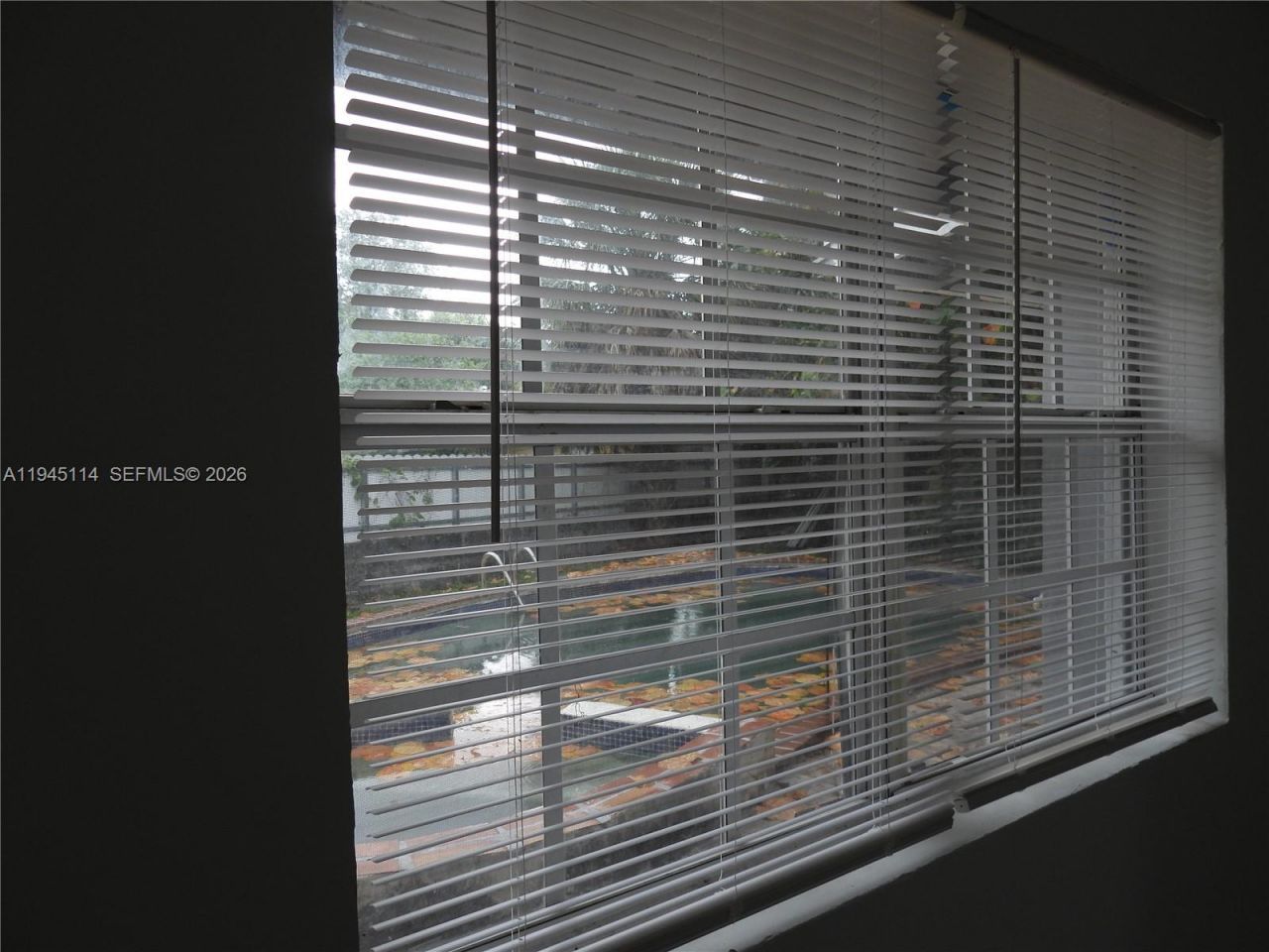 1572 NE 149th St, Miami, FL 33161 Photo