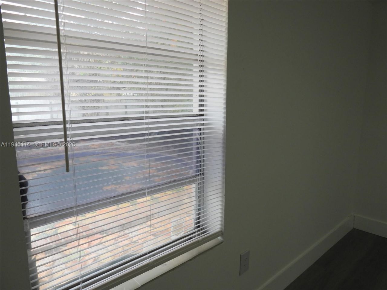 1572 NE 149th St, Miami, FL 33161 Photo