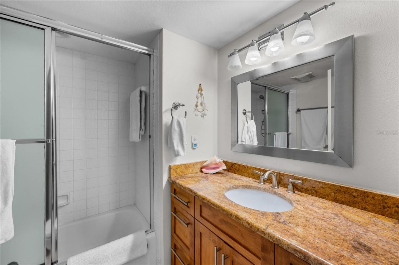 3500 Gulf Of Mexico Drive, Unit 104, Longboat Key, FL 34228 Photo