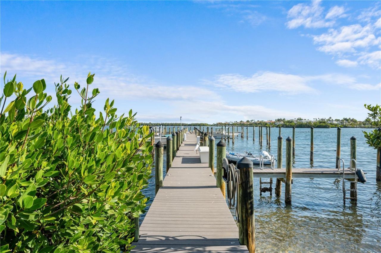 3500 Gulf Of Mexico Drive, Unit 104, Longboat Key, FL 34228 Photo