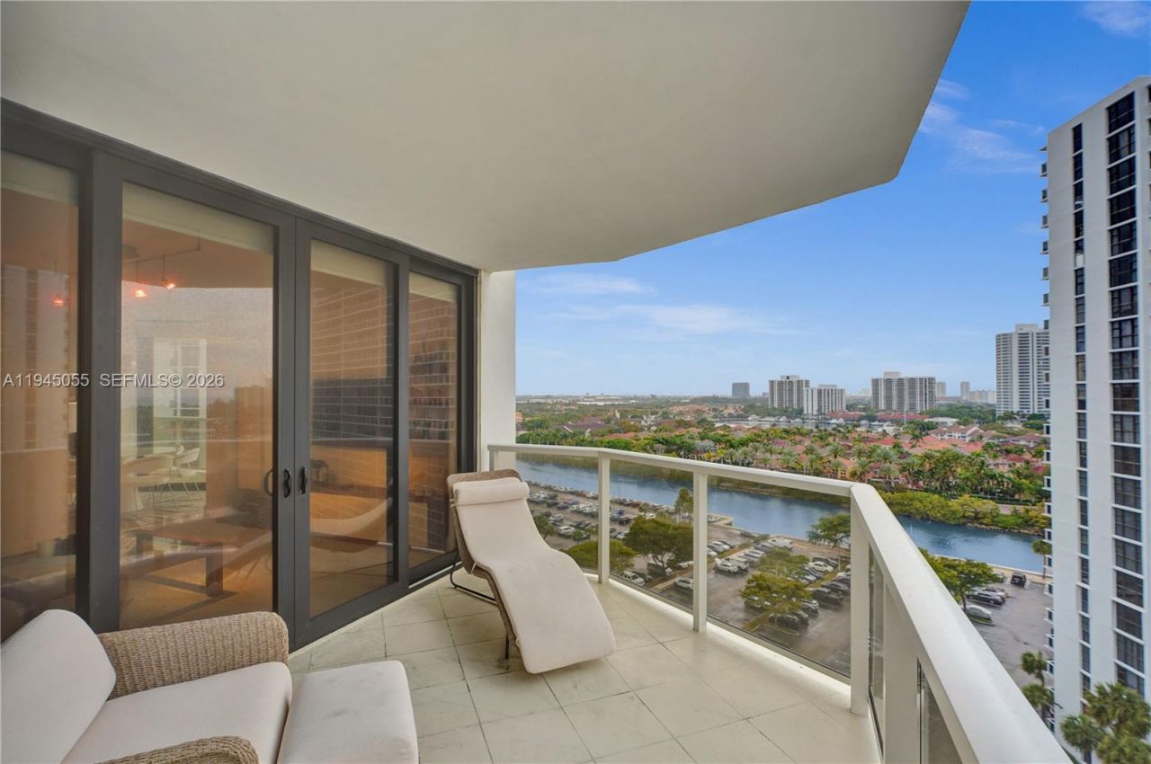 20281 E Country Club Dr , Unit 1002, Aventura, FL 33180 Photo