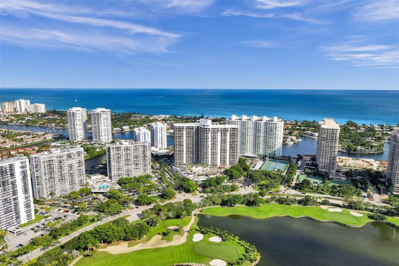 20281 E Country Club Dr , Unit 1002, Aventura, FL 33180 Photo