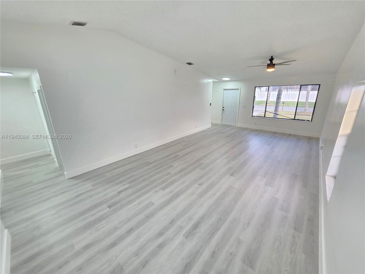 5307 NW 93rd Ave, Sunrise, FL 33351 Photo