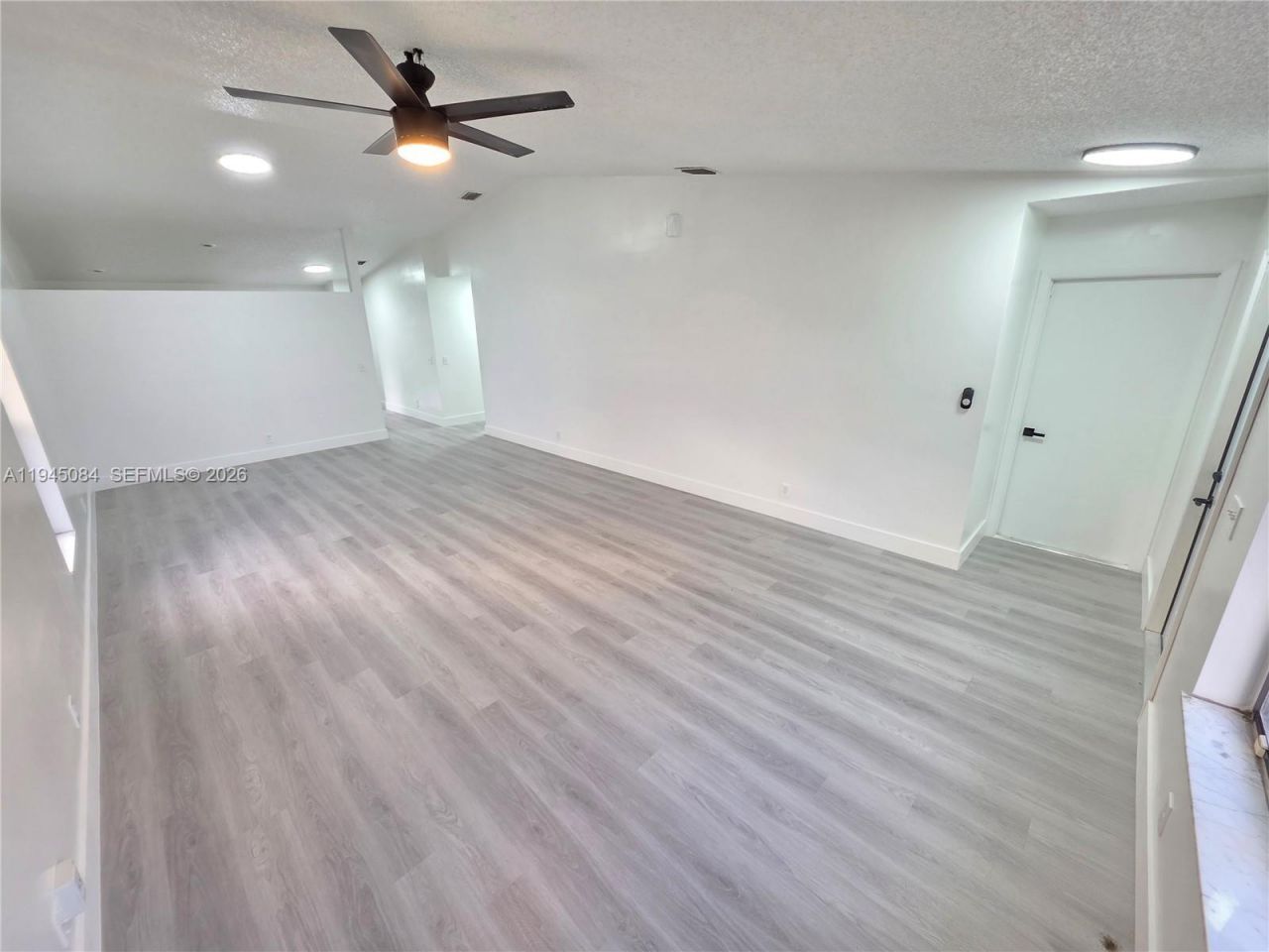 5307 NW 93rd Ave, Sunrise, FL 33351 Photo