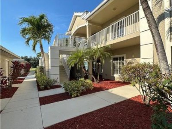 2280 Somerset Ridge DR, Unit 204, LEHIGH ACRES, FL 33973