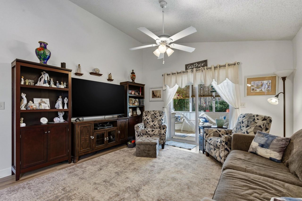 1500 St. George Ln. Photo 11