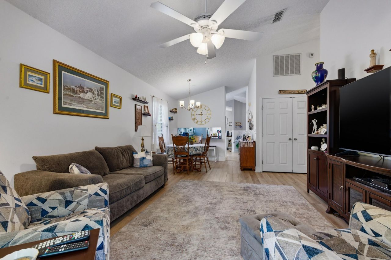 1500 St. George Ln. Photo 13