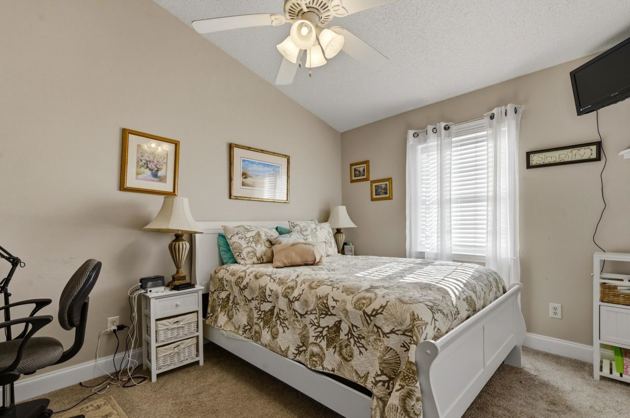 1500 St. George Ln. Photo 14