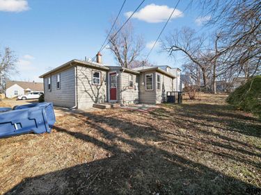 409 W 30Th Avenue, Bellevue, NE 68005