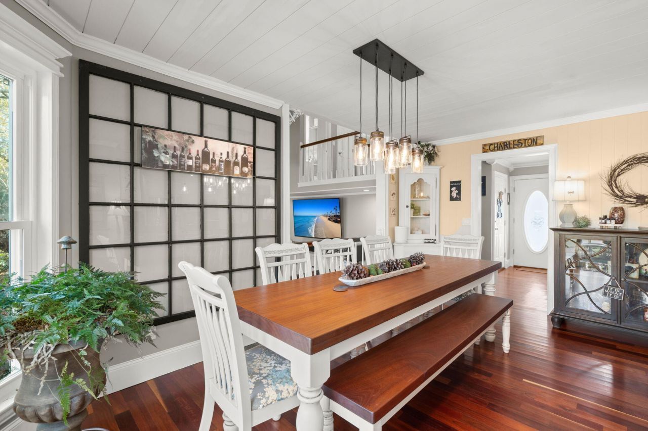 105 Spike Point Court Photo 11