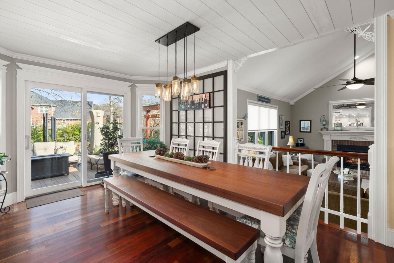 105 Spike Point Court Photo 12