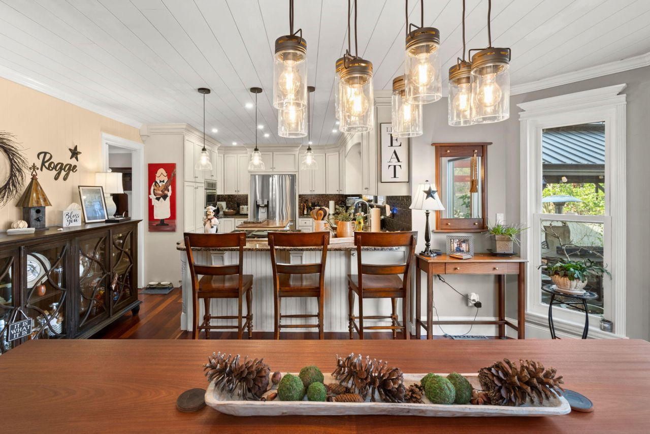 105 Spike Point Court Photo 13