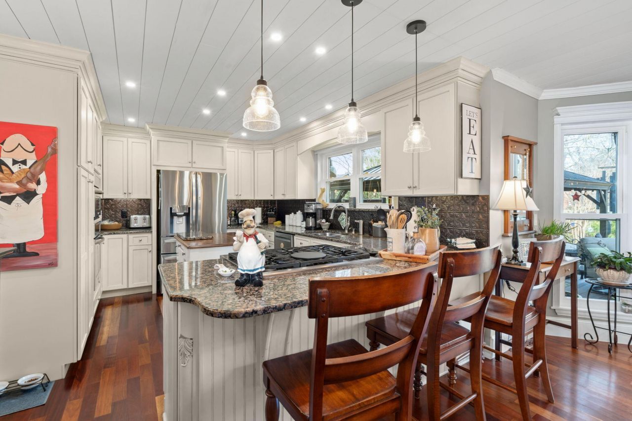 105 Spike Point Court Photo 14