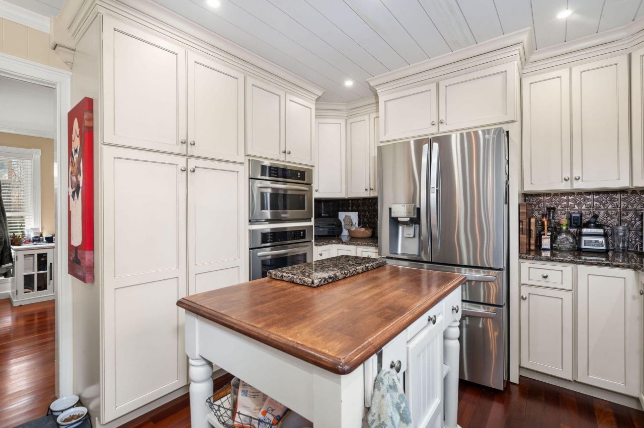 105 Spike Point Court Photo 18