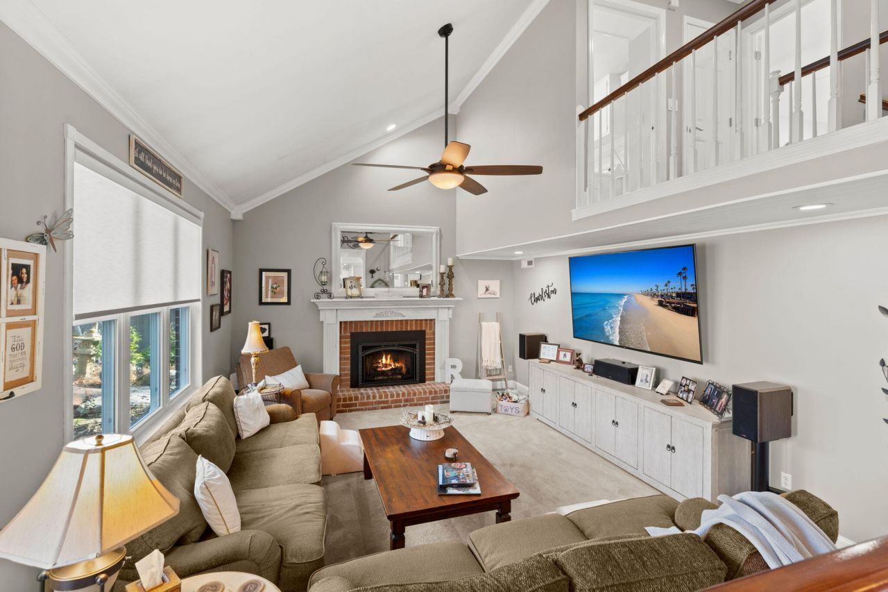 105 Spike Point Court Photo 21