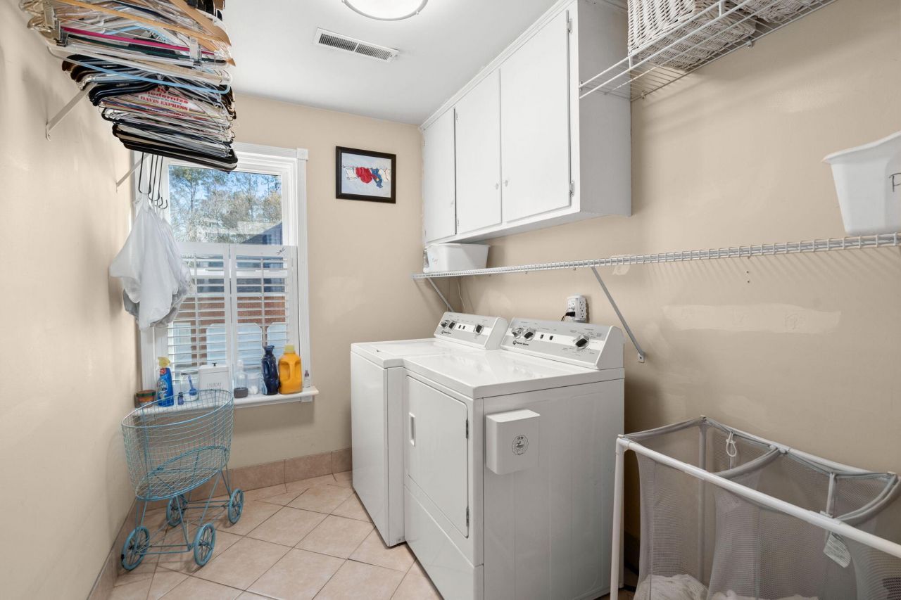 105 Spike Point Court Photo 28