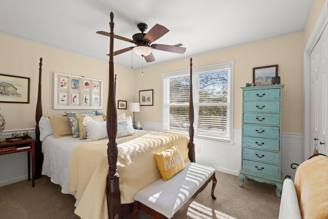 105 Spike Point Court Photo 29