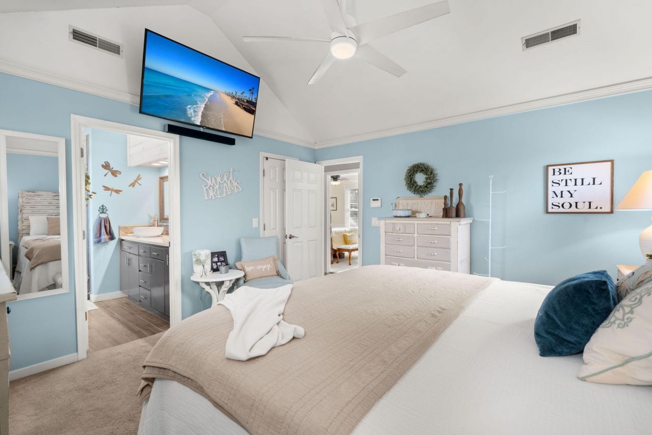 105 Spike Point Court Photo 33