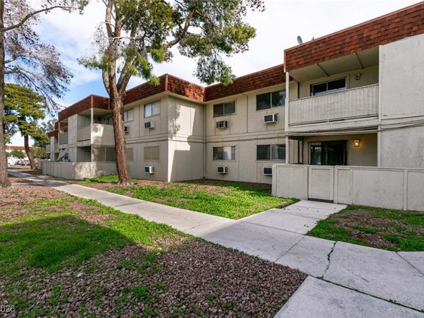 5404 Swenson Street, Unit 34, Las Vegas, NV 89119