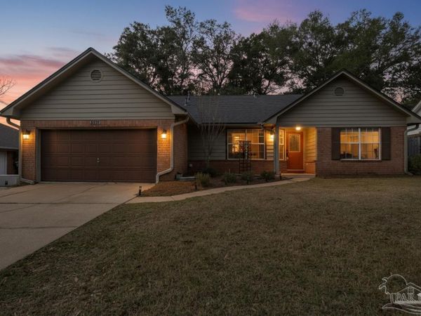 5574 Shadow Grove Blvd, Pensacola, FL 32526