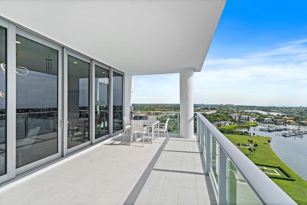 1 Water Club Way, Unit Ph 2204, North Palm Beach, FL 33408 Photo