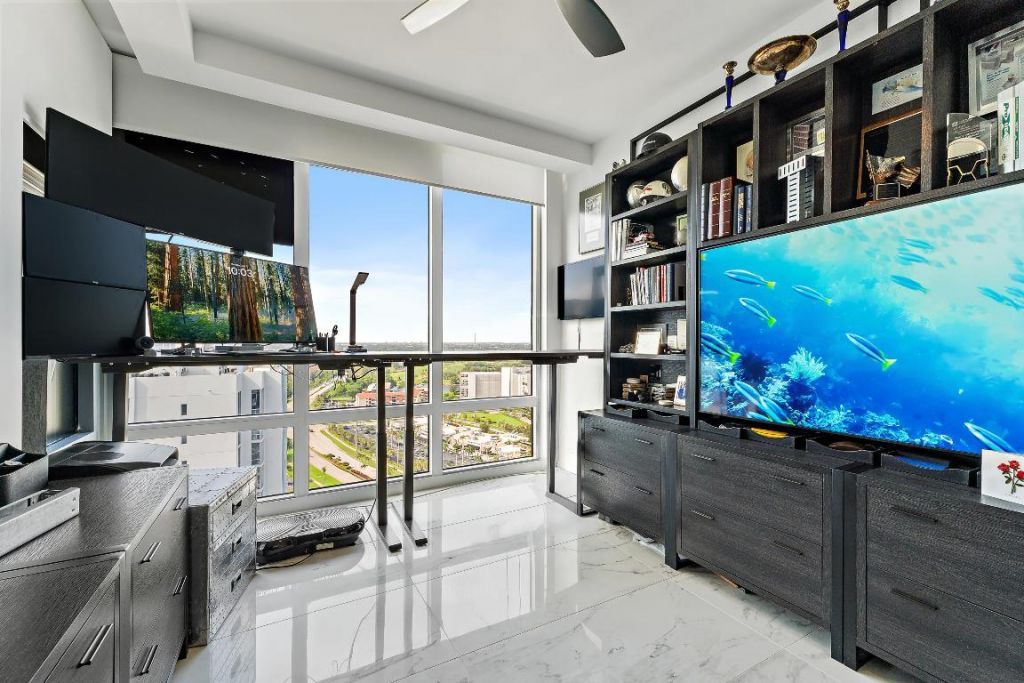 1 Water Club Way, Unit Ph 2204, North Palm Beach, FL 33408 Photo