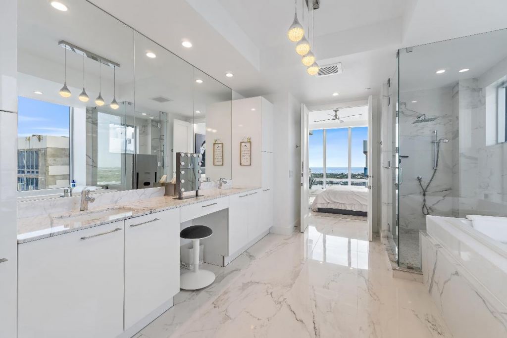 1 Water Club Way, Unit Ph 2204, North Palm Beach, FL 33408 Photo