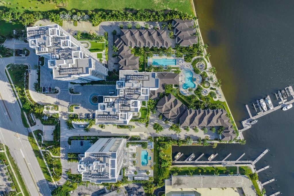 1 Water Club Way, Unit Ph 2204, North Palm Beach, FL 33408 Photo