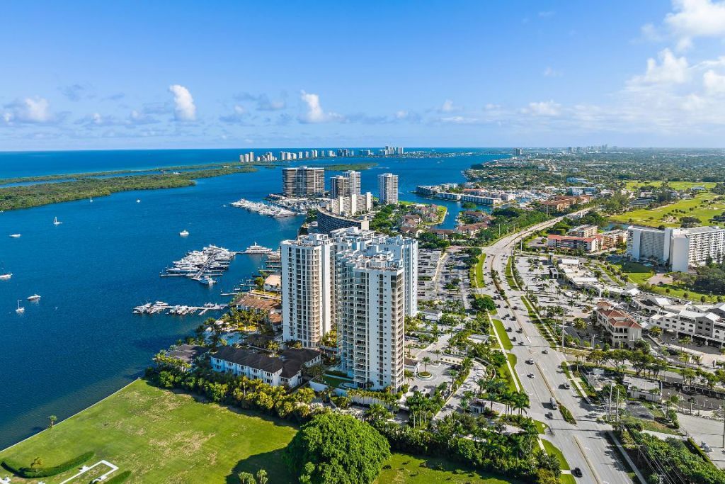 1 Water Club Way, Unit Ph 2204, North Palm Beach, FL 33408 Photo