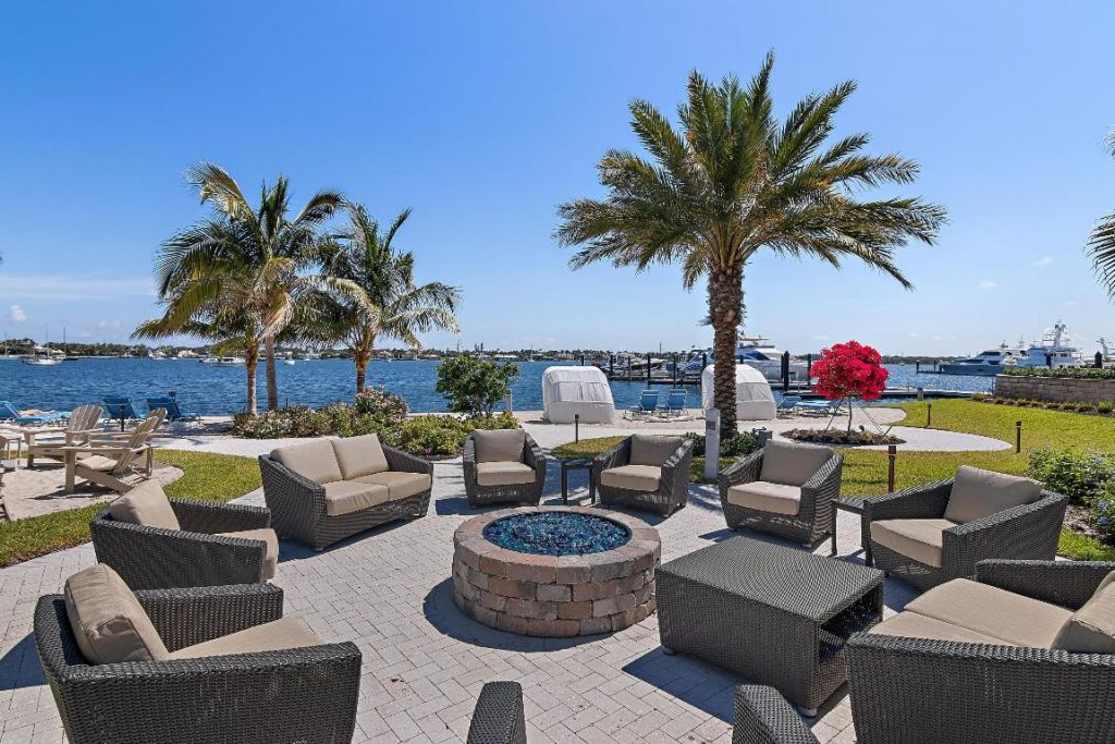 1 Water Club Way, Unit Ph 2204, North Palm Beach, FL 33408 Photo