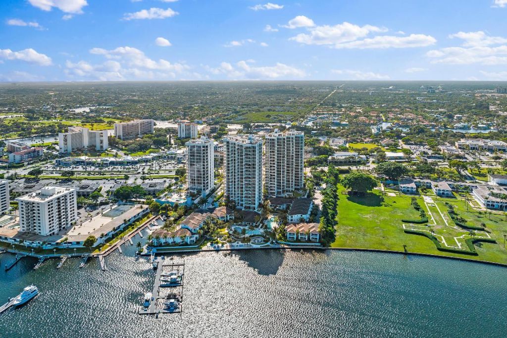 1 Water Club Way, Unit Ph 2204, North Palm Beach, FL 33408 Photo