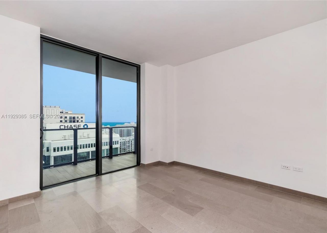 88 SW 7th St, Unit 2501, Miami, FL 33130 Photo