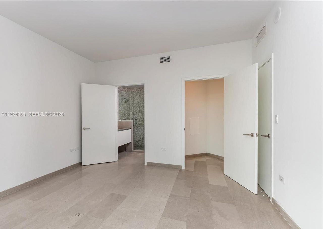 88 SW 7th St, Unit 2501, Miami, FL 33130 Photo
