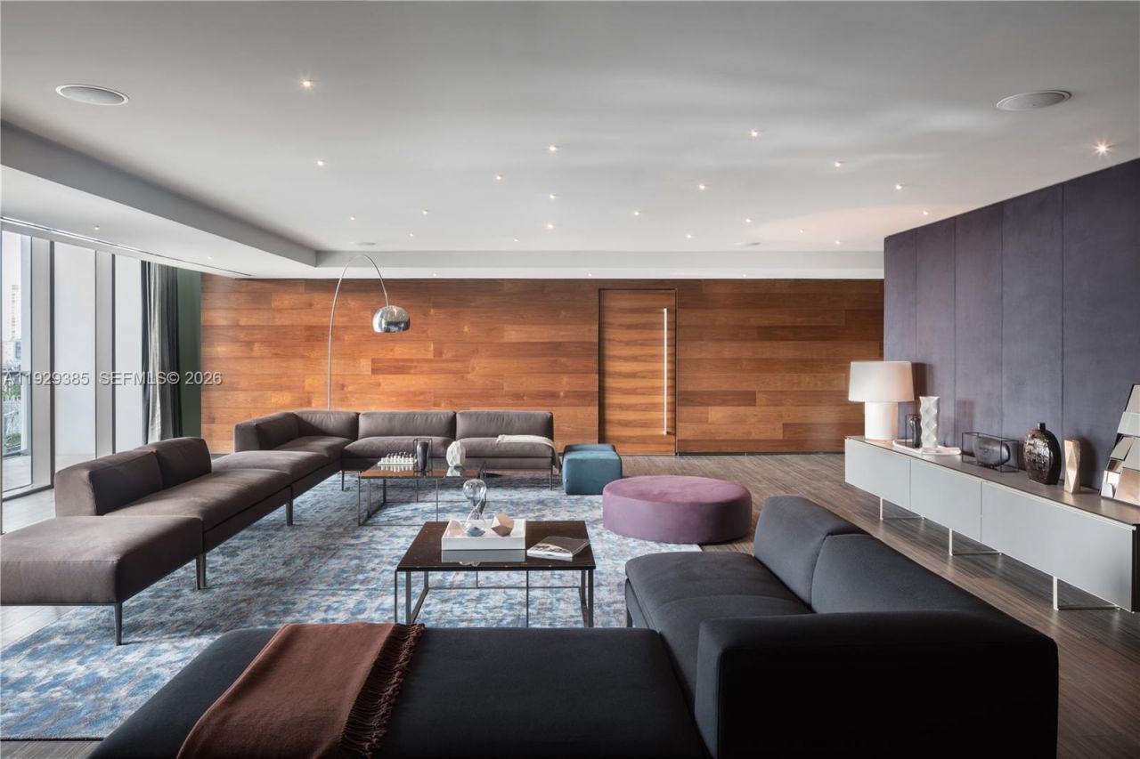 88 SW 7th St, Unit 2501, Miami, FL 33130 Photo