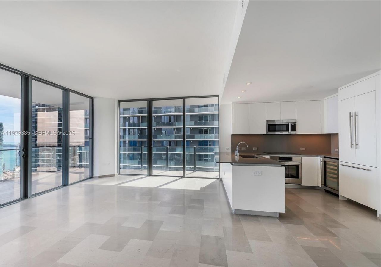 88 SW 7th St, Unit 2501, Miami, FL 33130 Photo