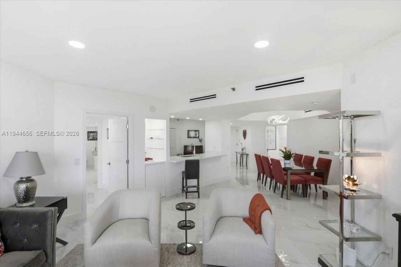 8925 Collins Ave , Unit 9F, Surfside, FL 33154 Photo