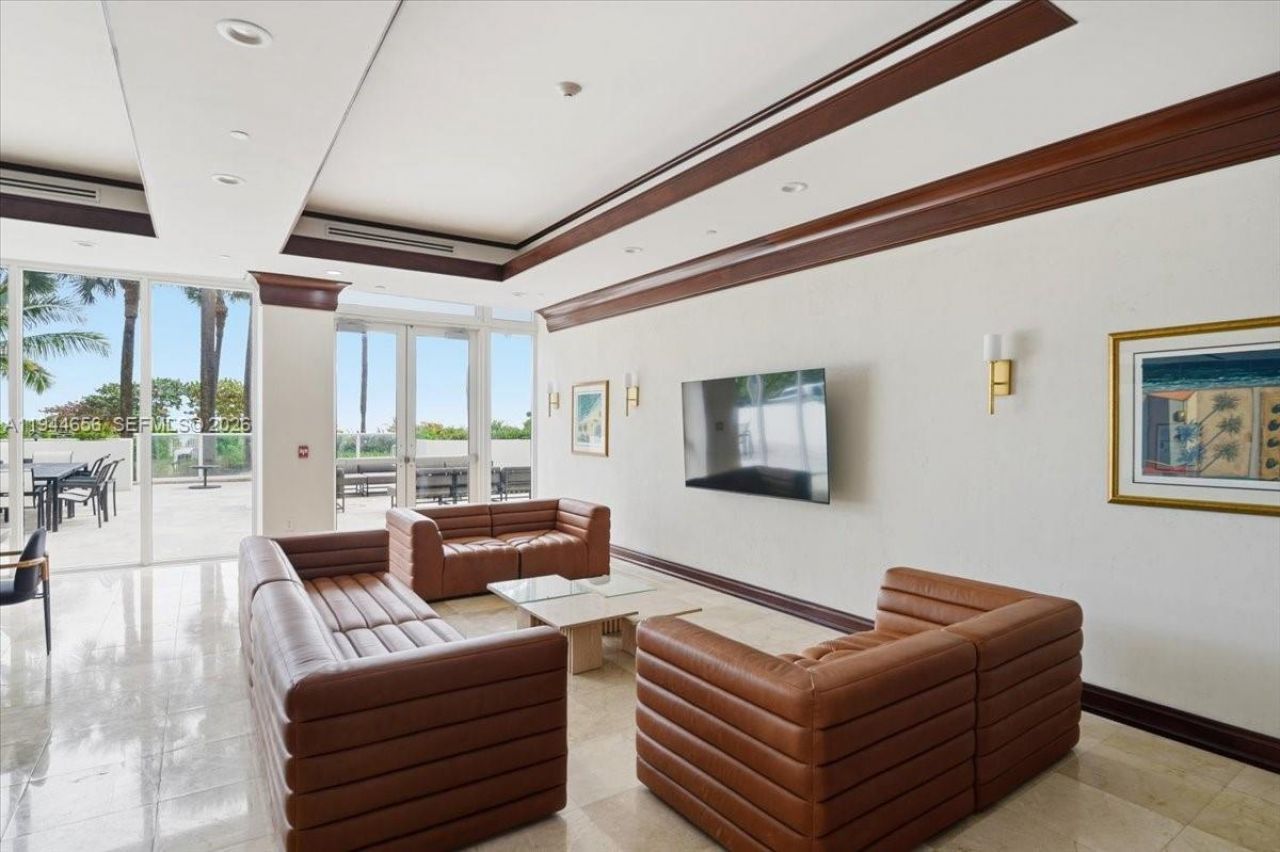 8925 Collins Ave , Unit 9F, Surfside, FL 33154 Photo