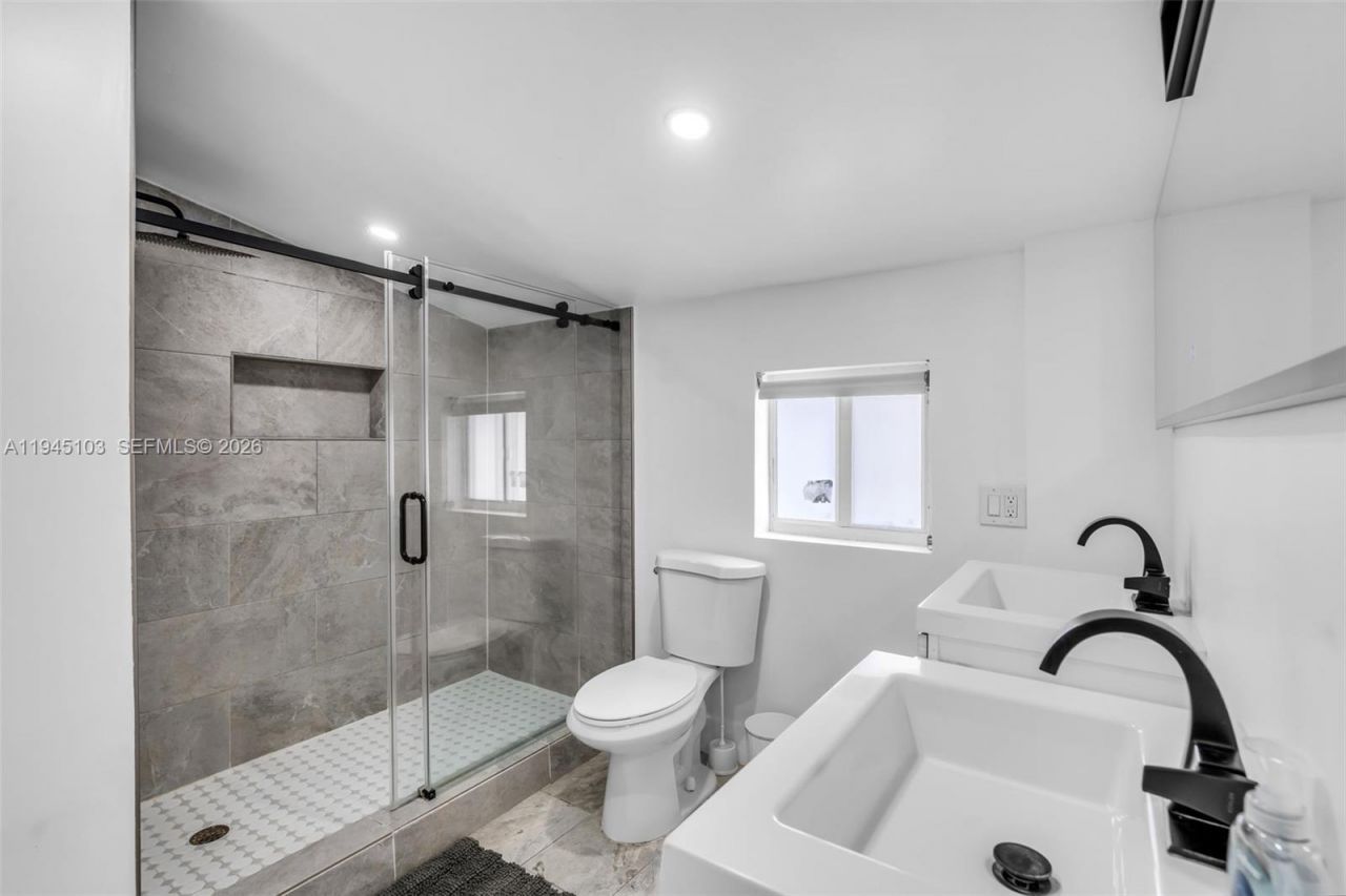 2721 Harding St , Hollywood, FL 33020 Photo